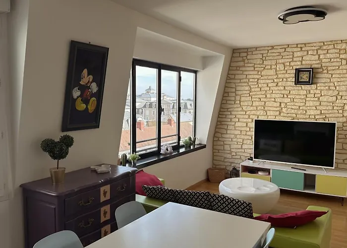 Very Central Disneyland Apartment